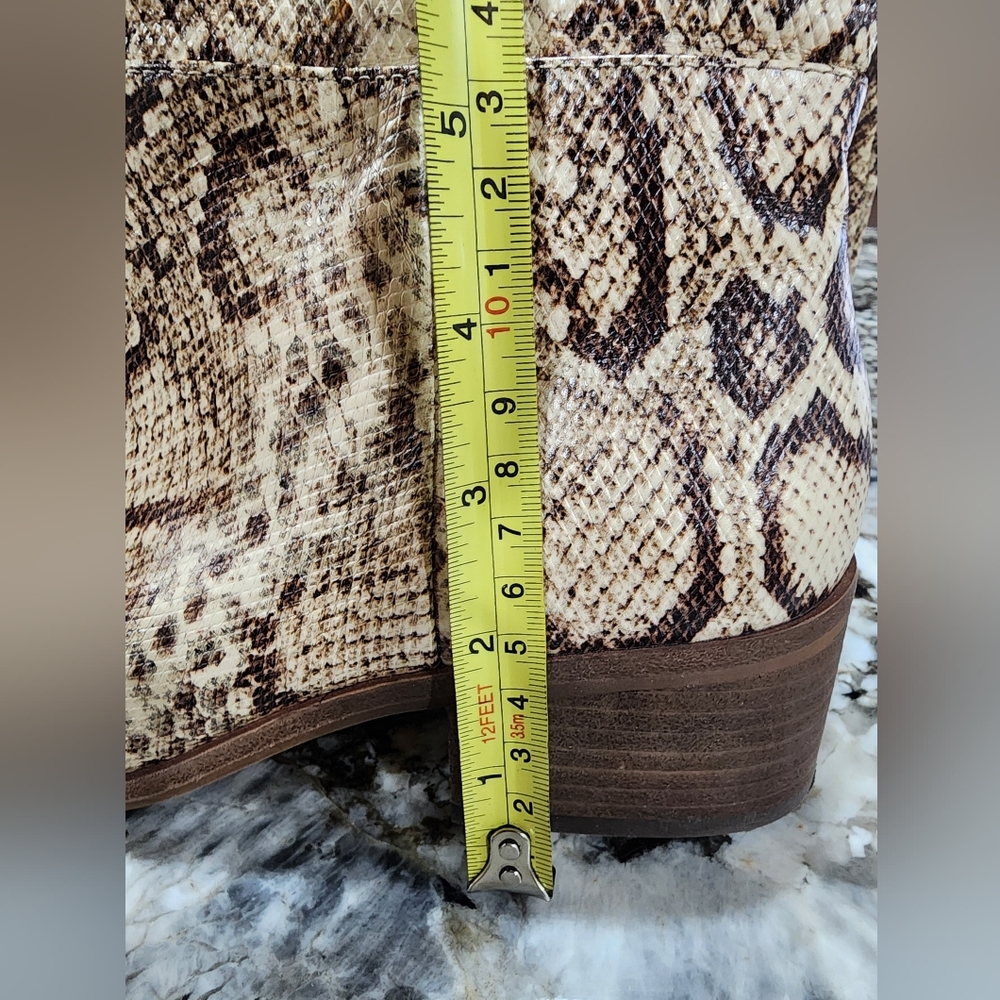 Vince Camuto Beaanna Faux Snakeskin Tall Boot 7M Chunk Heel - Picture 10 of 13